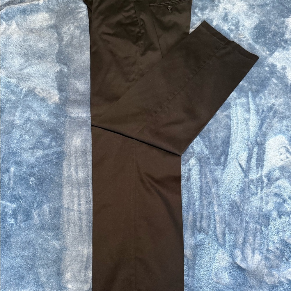Dockers Men's Sleek Black Dress Pants